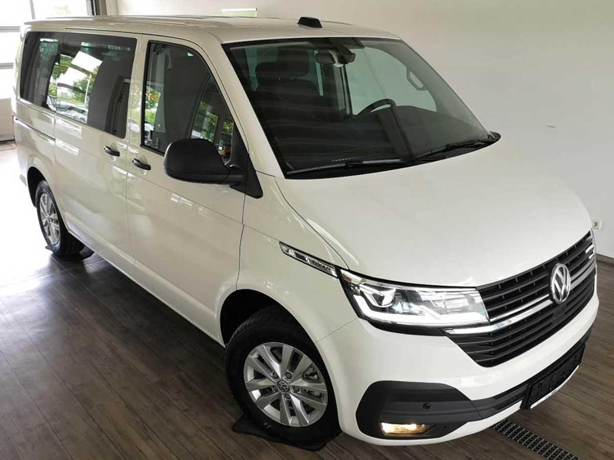 Außenansicht Mietwagen VW T6.1 Multivan Trendline